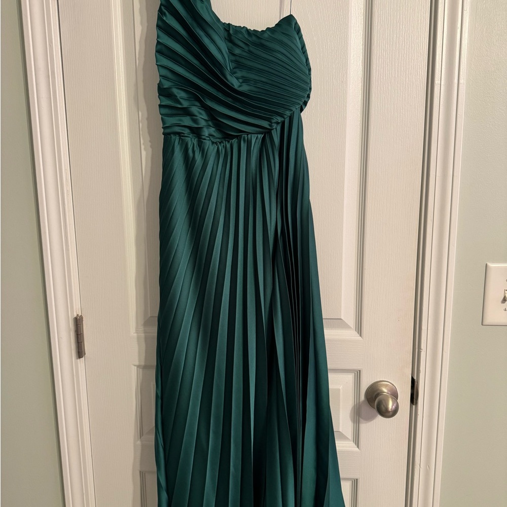 Abercrombie & Fitch Green One Shoulder Dress